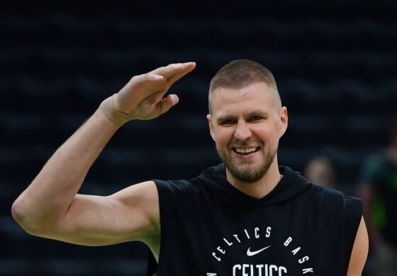 Kristaps Porzingis Traded to Atlanta Hawks — Three-Team Deal