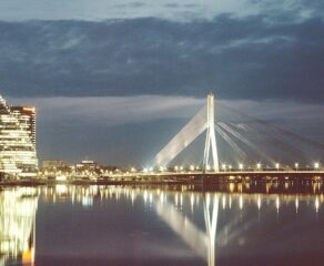 Vanšu Bridge Exit to Old Town Shuts for 10 Days From Monday